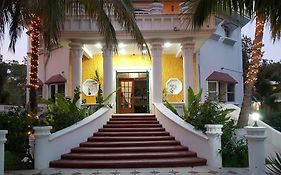 Mansion Giahn Bed & Breakfast